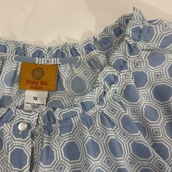 NWOT Ruby Rd Blue Patterned Women's Top. Size 1X - Picture 7 of 7